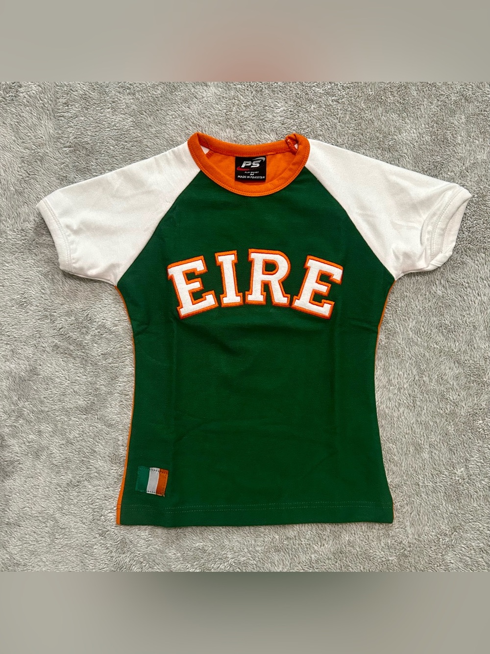 Ireland Éire Green White Orange Raglan T-Shirt Irish Flag